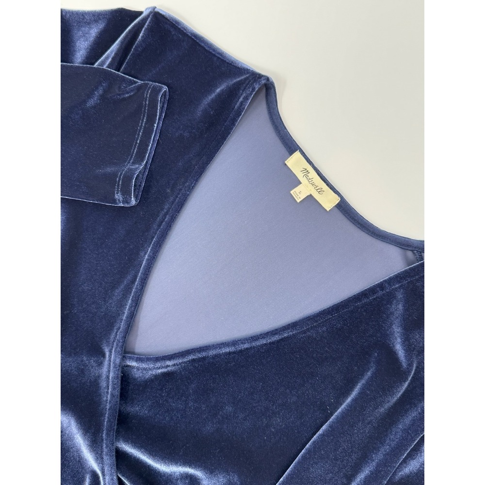 Madewell Navy Blue Velvet Wrap Long Sleeve Bodysuit Large V-Neck Snap Closure